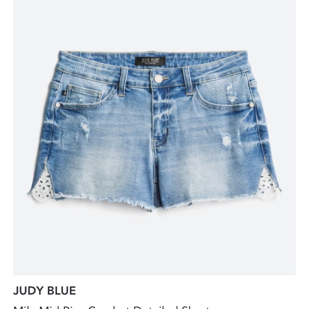 Judy Blue Mila Short Size 6 Mid Rise 28 inch Waist NWT Never Worn!
